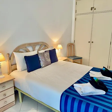 Concorde - Silhueta Citadina Apartament